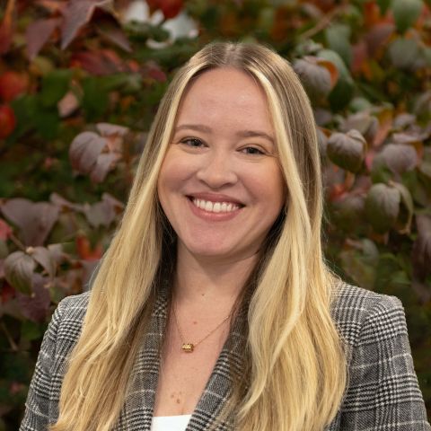 Headshot of Jennifer Barton
