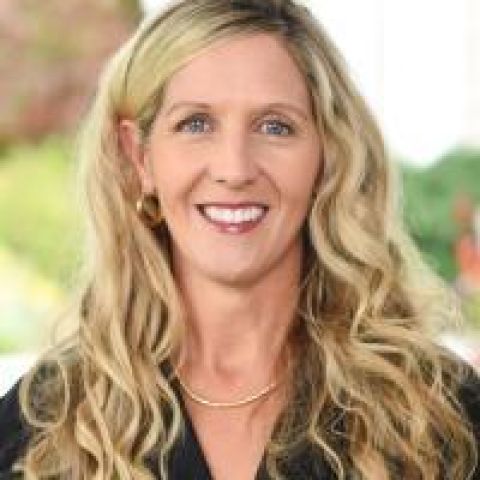 Headshot of Danielle Downs