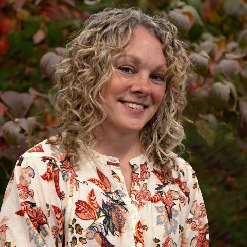 Headshot of Amber Vesnesky